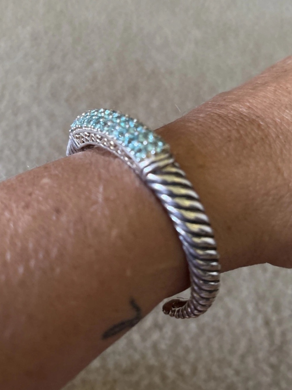 Vintage beautiful Sterling silver hinged apatite Dominique bracelet